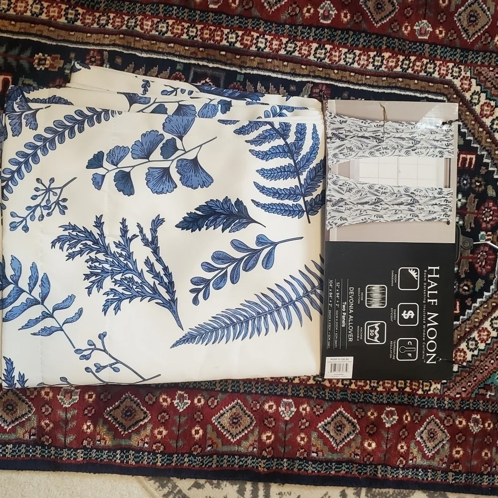 HALF MOON DEVONIA ALLOVER TWO PANELS. ROOM DARK. CURTAINS NOISE REDUC. 52X84 NWT